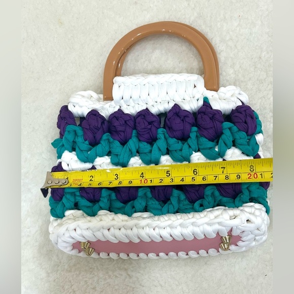 Stylish Handcrafted Mini Bag - Picture 5 of 8